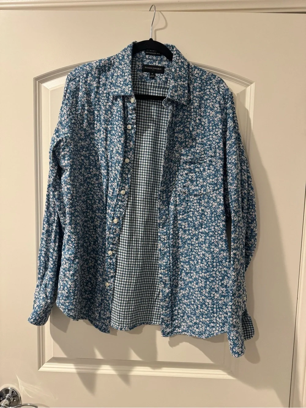Banana Republic Blue Floral & Gingham Contrast Untucked Shirt M
